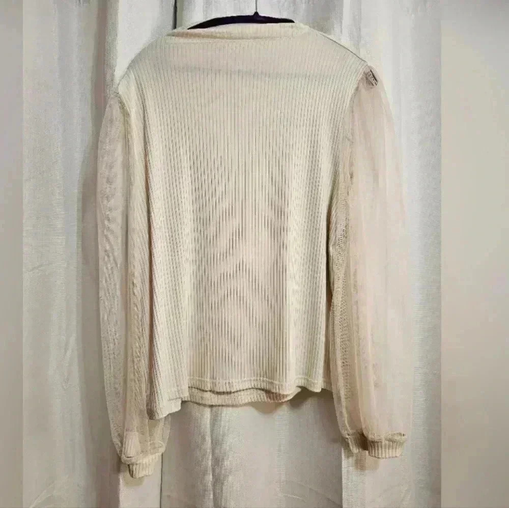 Plus Size Cutout Ribbed Long Sleeve Top - Picture 2 of 3
